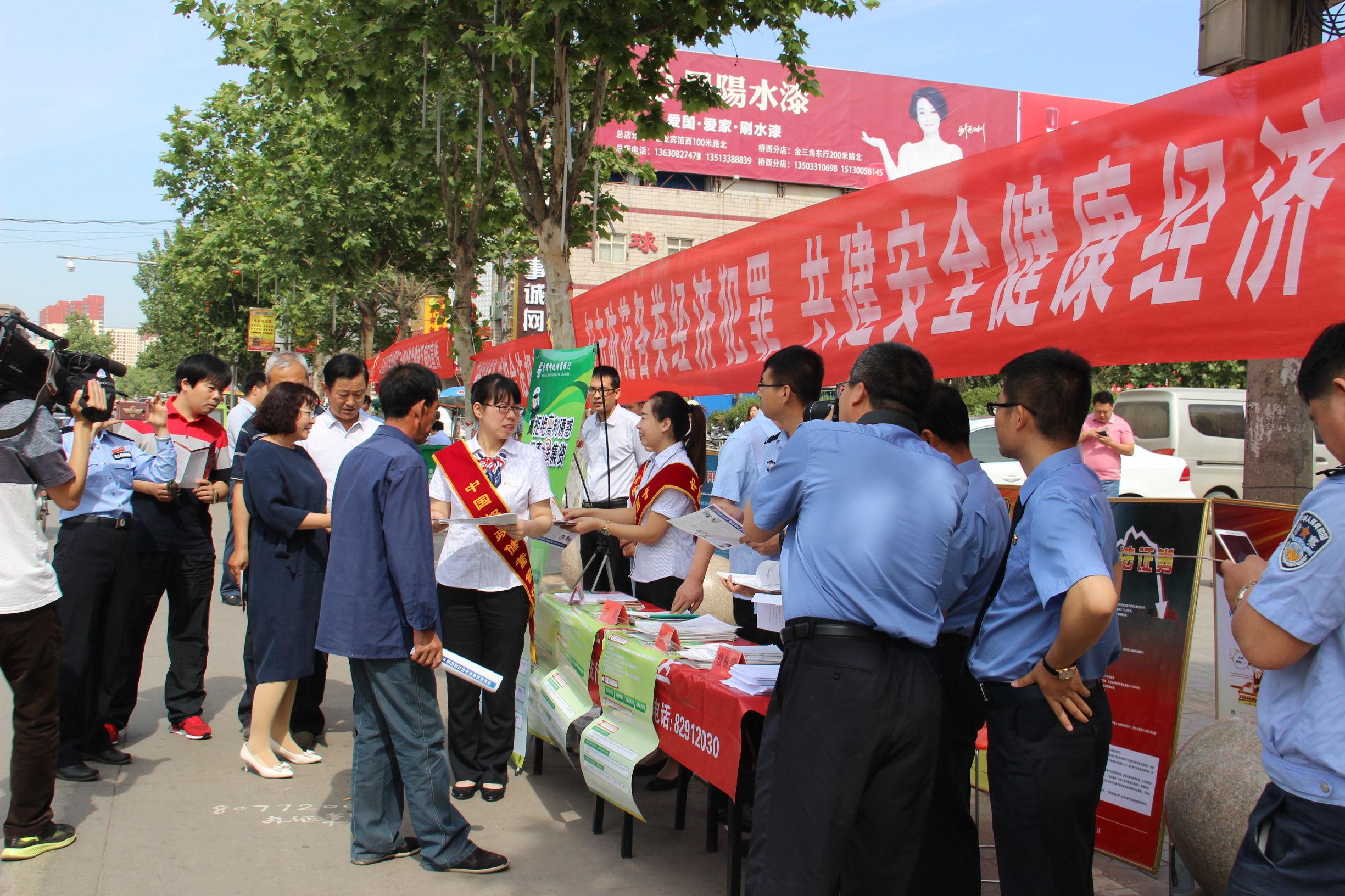 广东省平山邮政快递，连接乡村与城市的纽带