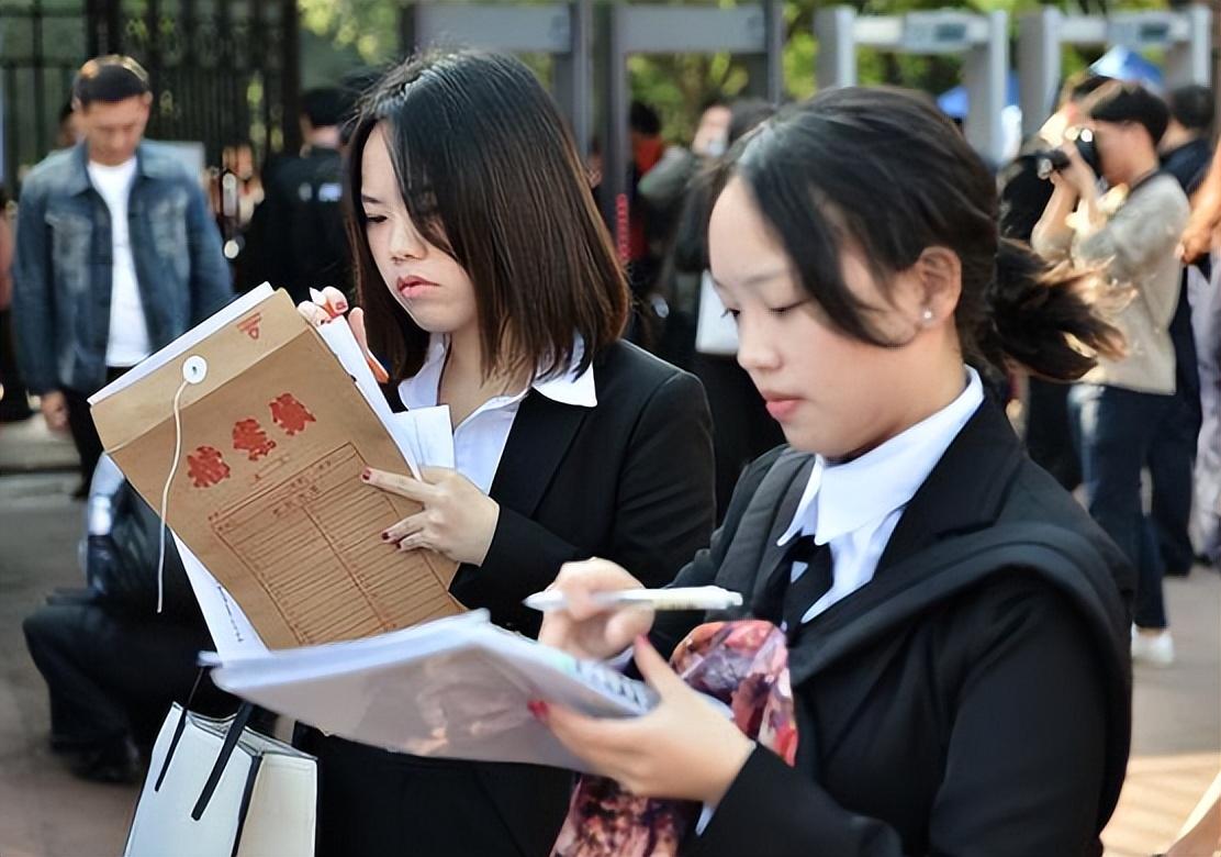 广东省考政审时间解析，流程、注意事项及相关影响